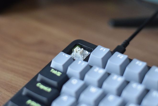 00DIY-98或成多设备办公终极武器开元棋牌效率与手感我全都要：雷柏V7(图2)